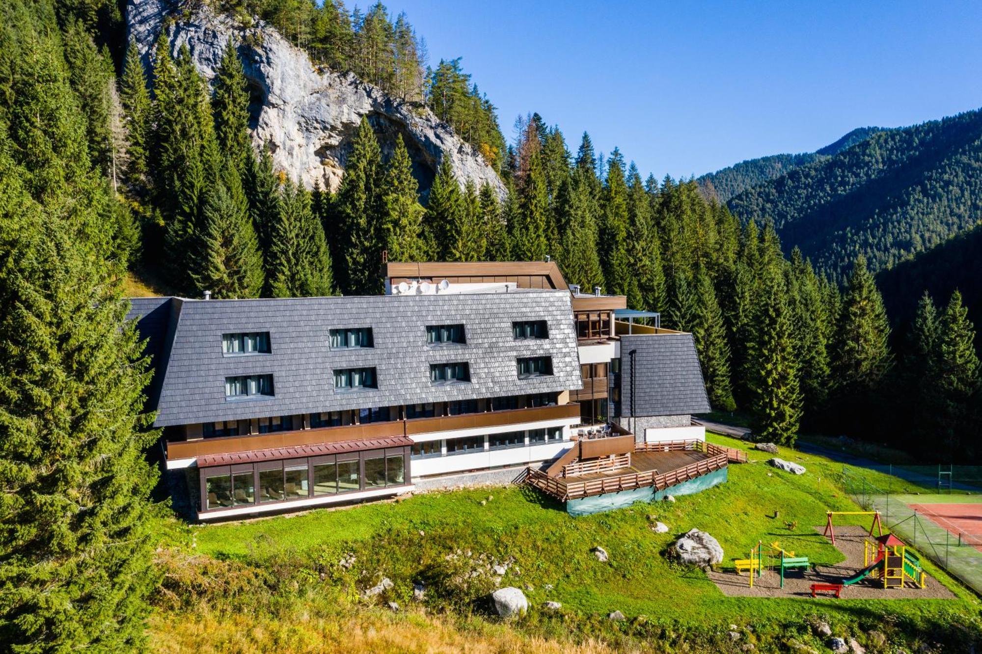Wellness Hotel Repiska Demanovska Dolina Exterior photo